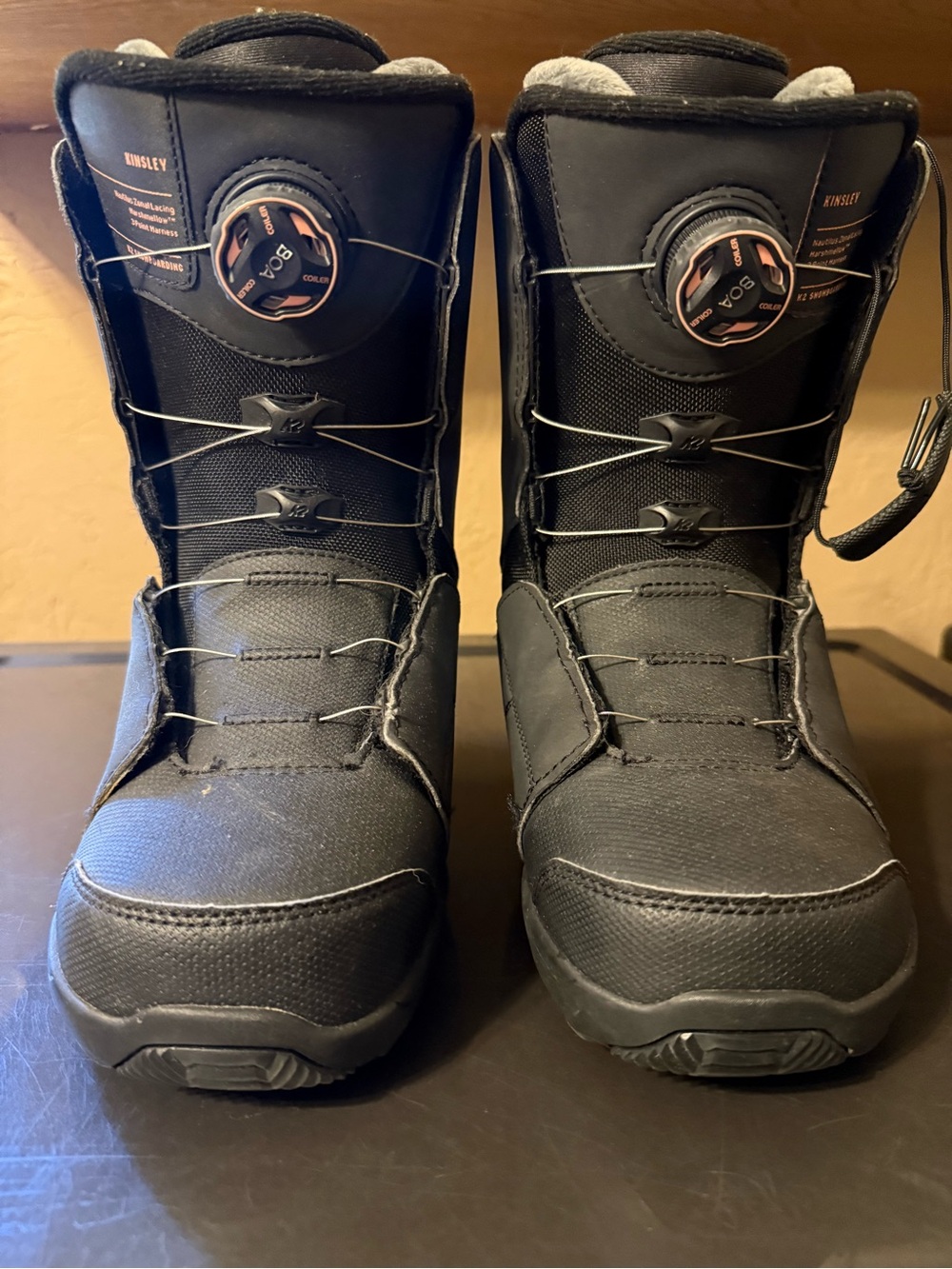 Kinsley Women's Snowboard Boots - Black